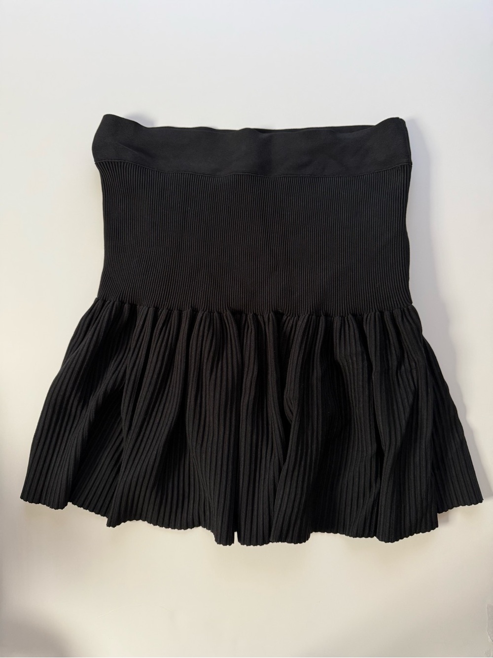 BCBGMaxAzria Black Pleated Strapless Tube Top